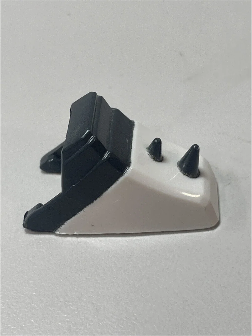 Ronin Warriors Hariel LEFT FOOT GUARD original Playmates accessory weapon part